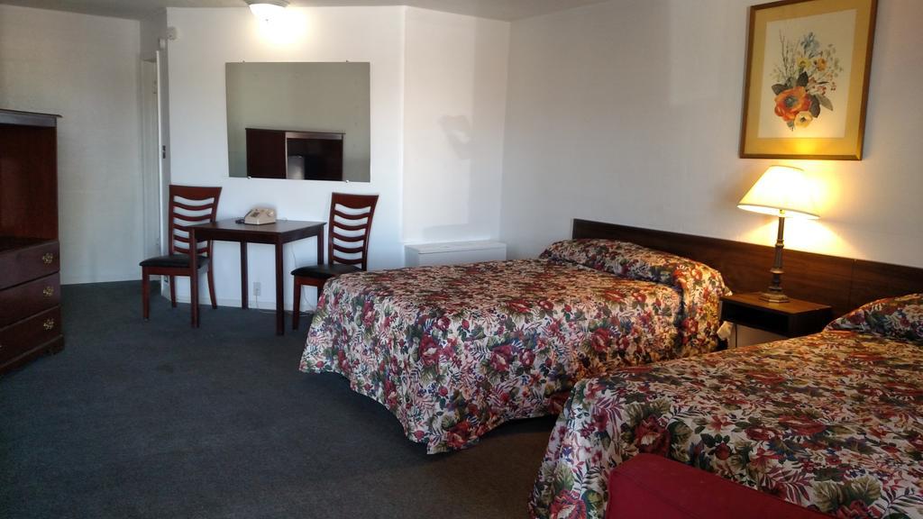 Essex House Motel Литлтон Экстерьер фото