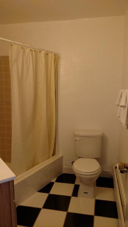 Essex House Motel Литлтон Экстерьер фото