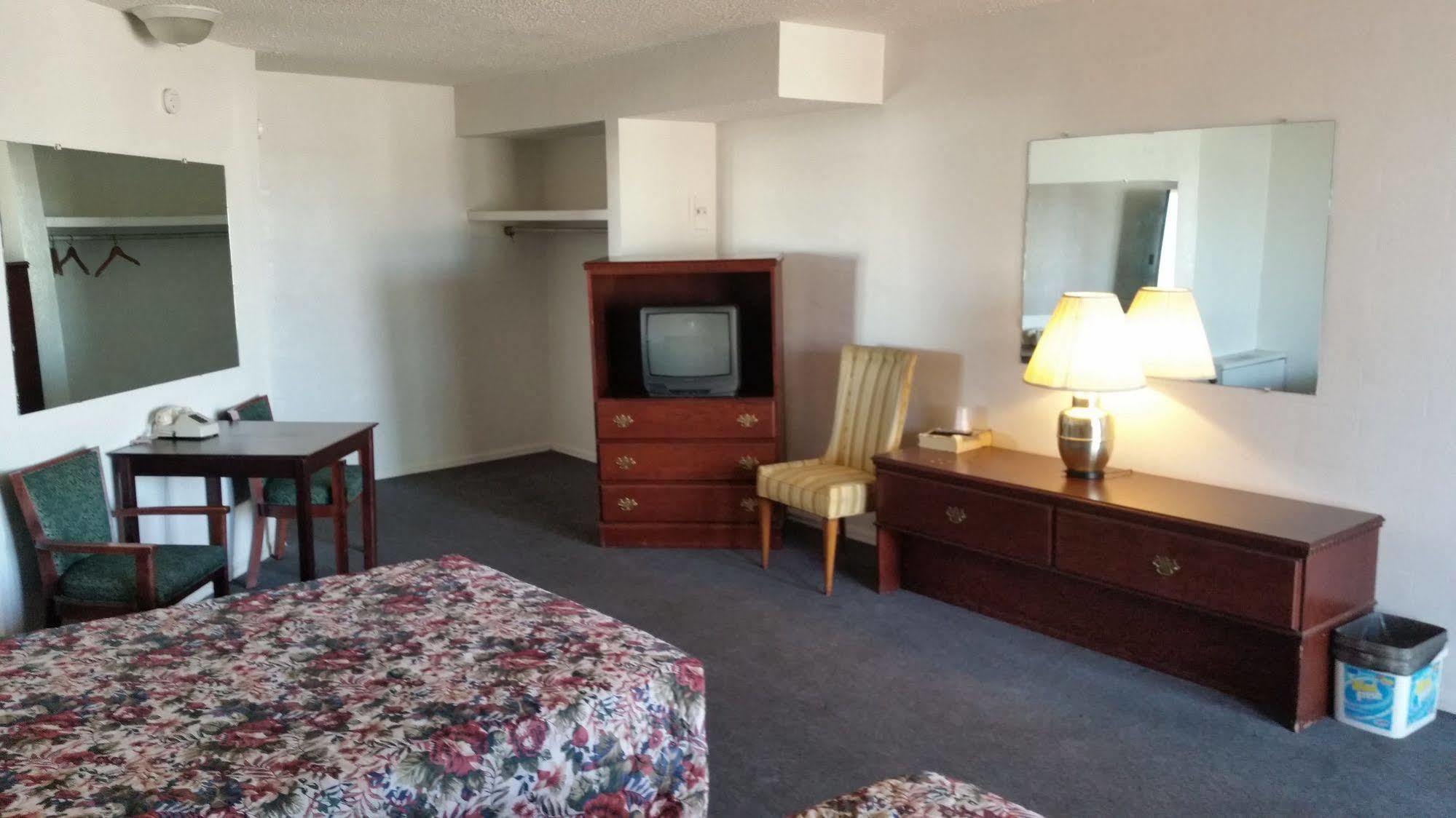 Essex House Motel Литлтон Экстерьер фото